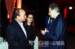 Thủ tướng bất ngờ gặp mặt các doanh nhân tỷ phú toàn cầu tại Văn Miếu - Quốc Tử Giám